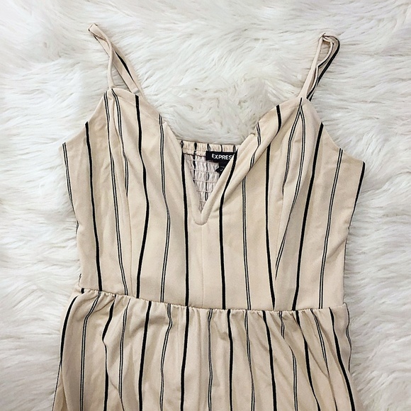 Express V Wire Sweetheart Striped Cami Jumpsuit - Picture 4 of 8